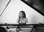 Isata Kanneh-Mason (c) Robin Clewley